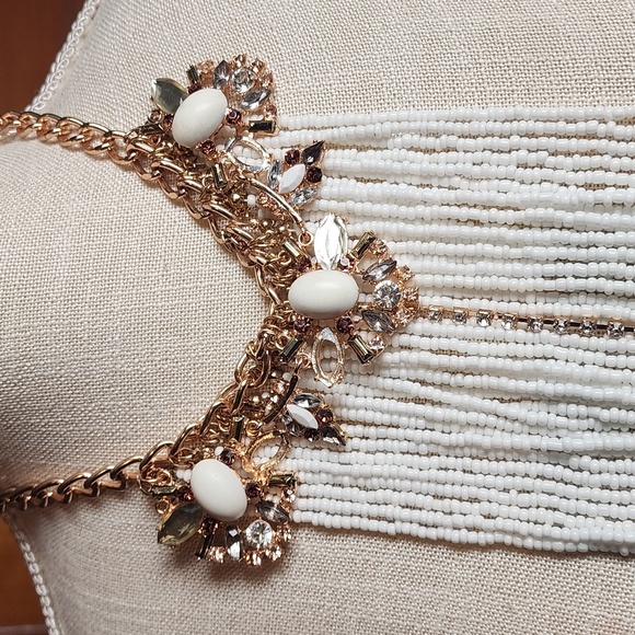 Large costume jeweled necklace, with many long beads and strand of gems. - Picture 2 of 5